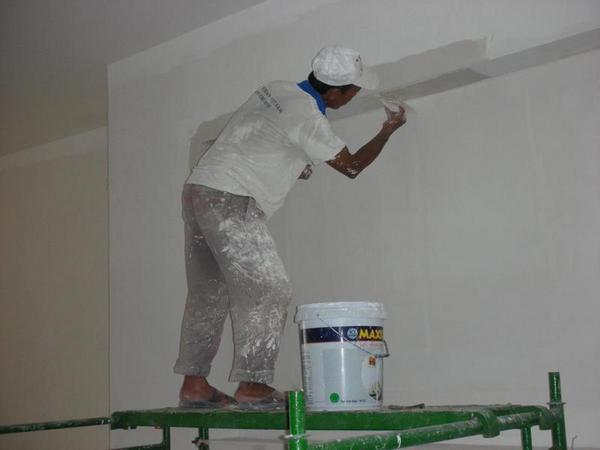 cách sơn lại nhà cũ